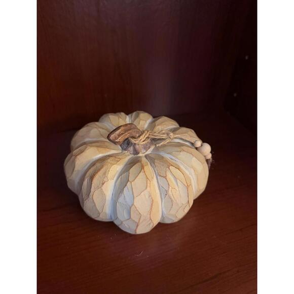 Fall Pumpkins - Picture 7 of 9